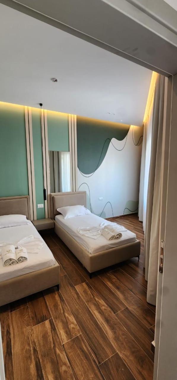 Miami Hotel
